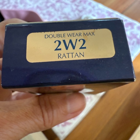 Estee Lauder Double Wear Maximum Cover Camouflage Makeup in 2W2 (rattan) - Picture 3 of 3